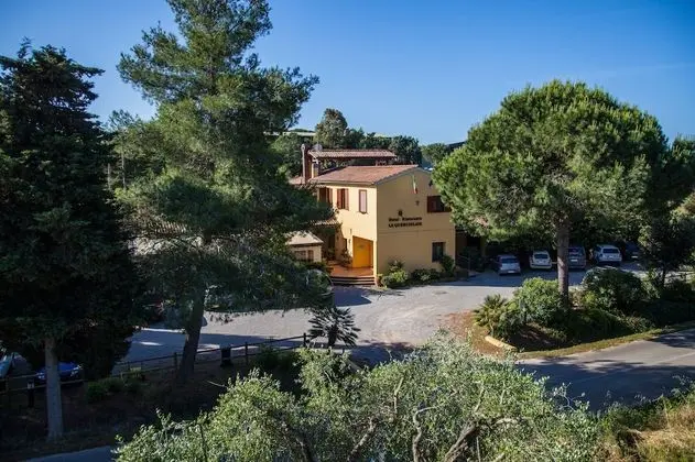 Basic Tek Büyük Yataklı Oda