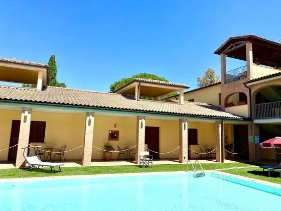 Superior Oda, 1 Çift Kişilik veya 2 Tek Kişilik Yatak, Havuz Manzaralı