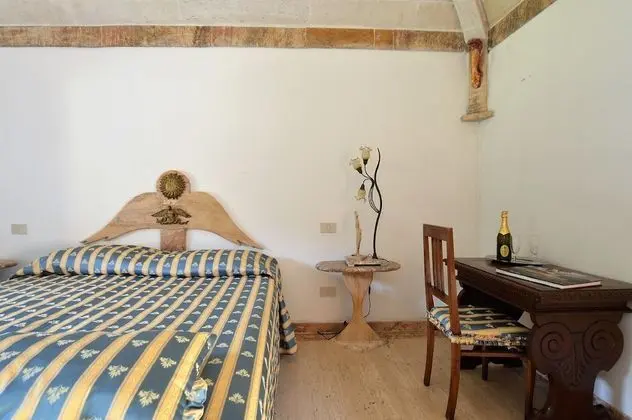 Tek Büyük Yataklı Oda, Ek Bina