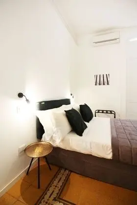 Luxury Tek Büyük Yataklı Oda