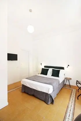 Luxury Tek Büyük Yataklı Oda