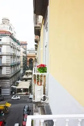 Luxury Tek Büyük Yataklı Oda