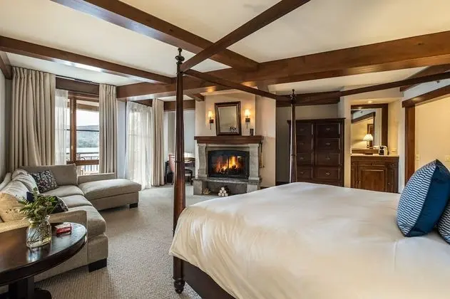 Classic Quintessence semi-adapted Suite