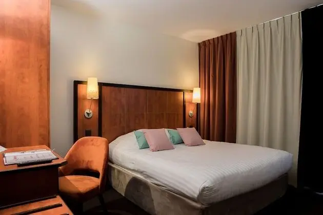 Comfort Tek Büyük Yataklı Oda