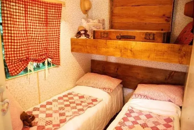 Karavan (Hotel Walnut Grove)