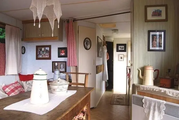 Karavan (Hotel Walnut Grove)