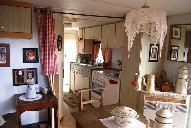 Karavan (Hotel Walnut Grove)