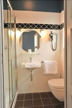 Tek Büyük Yataklı Oda, Şehir Manzaralı