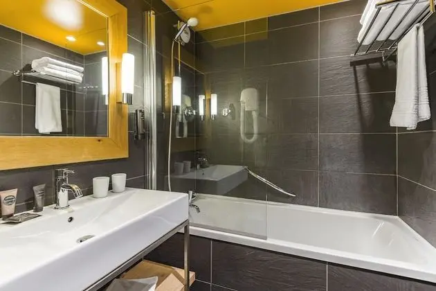 Standard Tek Büyük veya İki Ayrı Yataklı Oda