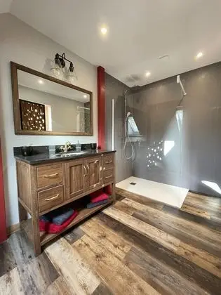 Tek Büyük Yataklı Oda, Banyolu/Duşlu (Chambre Manoun)