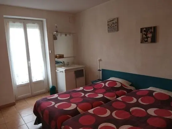 Basic İki Ayrı Yataklı Oda