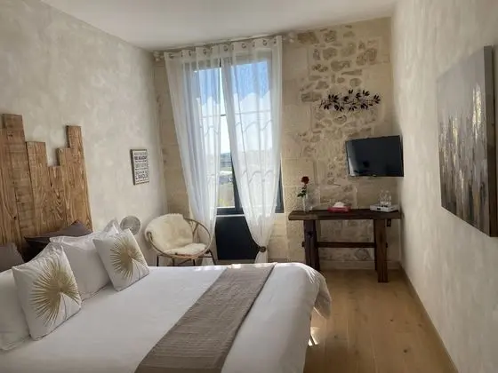 Chambre Cosy salle de bain privative séparée, vue vignoble