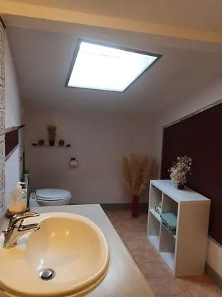 Tek Büyük Yataklı Oda (Violette)