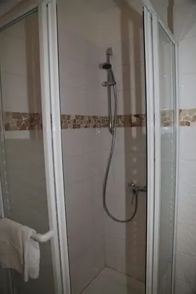 Classic Tek Büyük Yataklı Oda