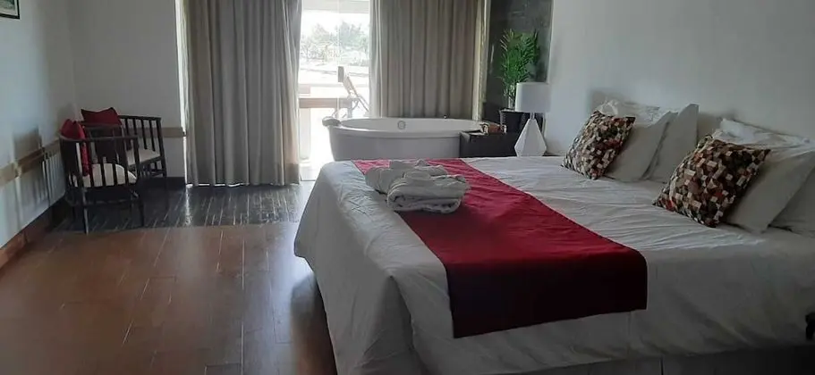 Traditional Tek Büyük Yataklı Oda, 1 En Büyük (King) Boy Yatak, Sıcak Su Küveti, Deniz Manzaralı