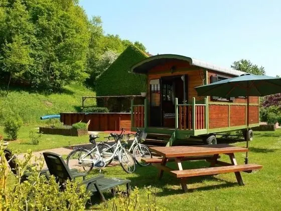 Karavan, Banyolu/Duşlu