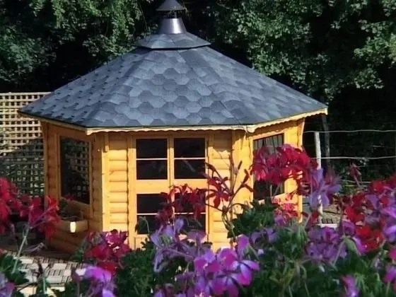 Karavan, Banyolu/Duşlu