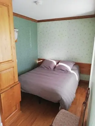 Honeymoon Tek Büyük Yataklı Oda