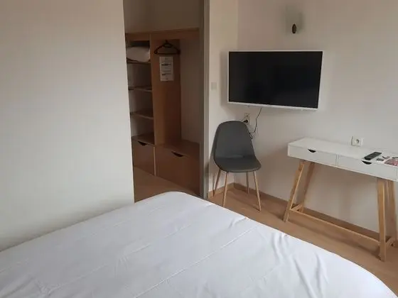 Standard Tek Büyük Yataklı Oda