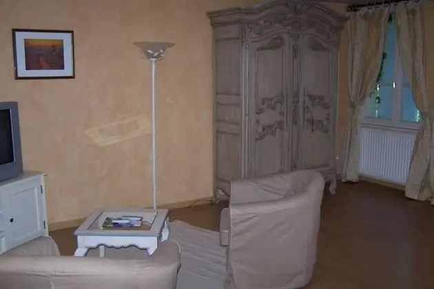 Luxury Tek Büyük Yataklı Oda