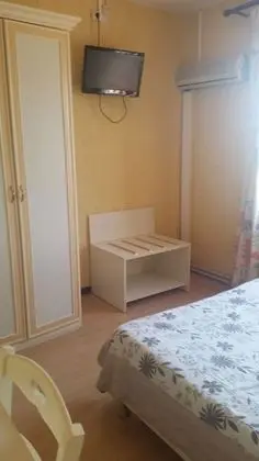 Üç Kişilik Oda