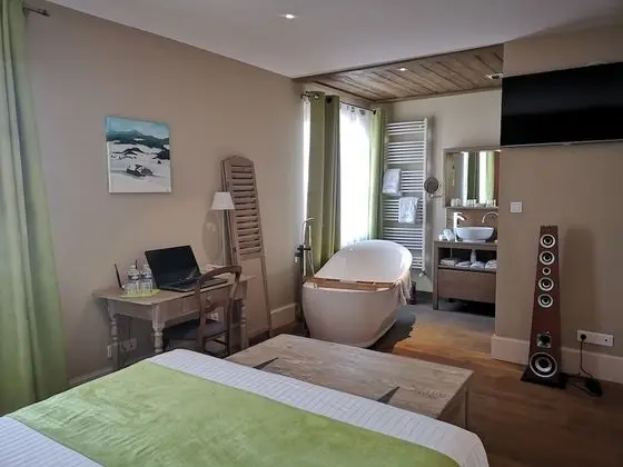 Deluxe Oda, Küvet (Pergaud)