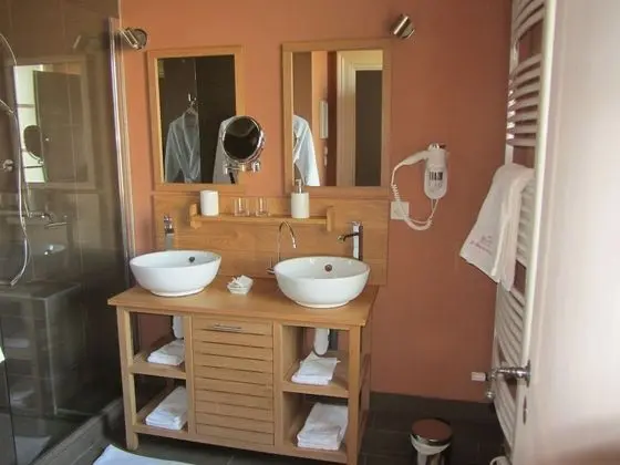 Deluxe Oda, Özel Banyo (Courbet)