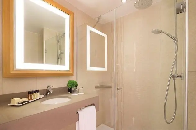 Comfort Tek Büyük Yataklı Oda, Zemin Kat