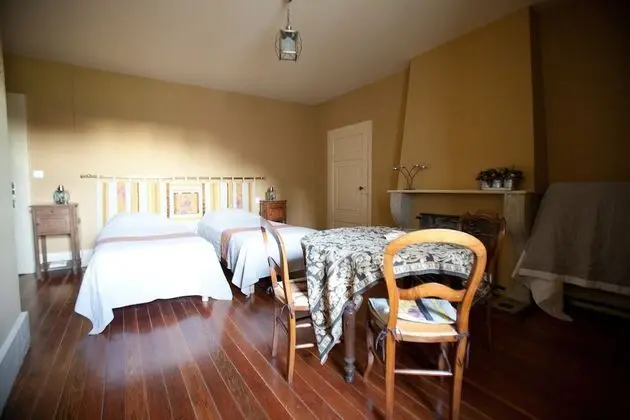 Comfort Üç Kişilik Oda, Banyolu/Duşlu, Bahçe Manzaralı