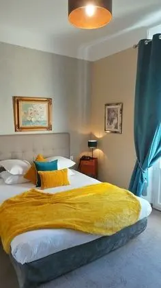 Comfort Tek Büyük Yataklı Oda, Avlu Manzaralı