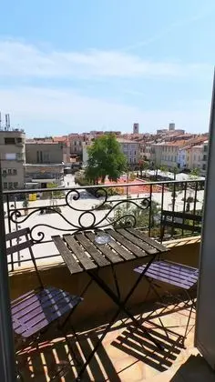 Standard Tek Büyük Yataklı Oda, Balkon, Park Manzaralı