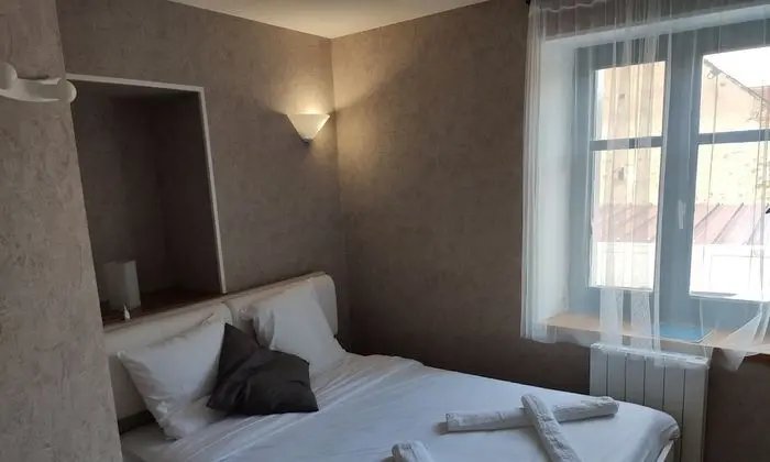 Standard Tek Büyük Yataklı Oda