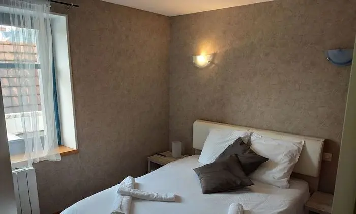 Standard Tek Büyük Yataklı Oda