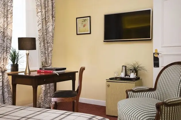 Comfort Tek Büyük Yataklı Oda, Zemin Kat