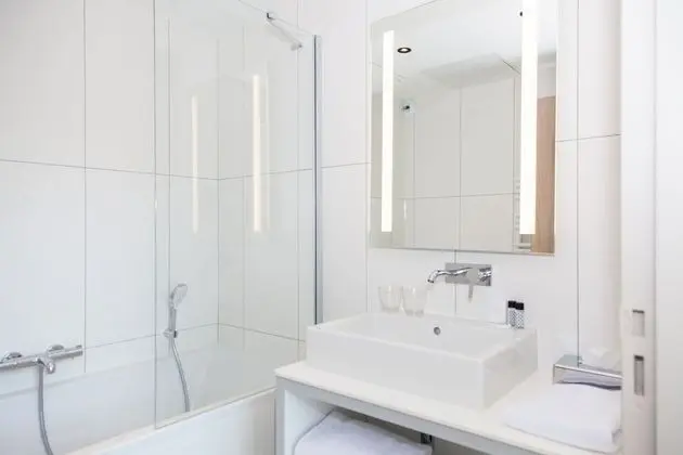 Premium İki Ayrı Yataklı Oda, 2 Tek Kişilik Yatak, Özel Banyo, Bahçe Manzaralı