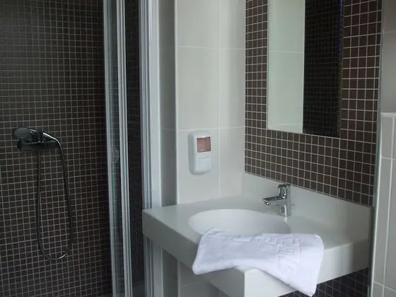 Tek Büyük Yataklı Oda, 1 Büyük (Queen) Boy Yatak, Sigara İçilmez