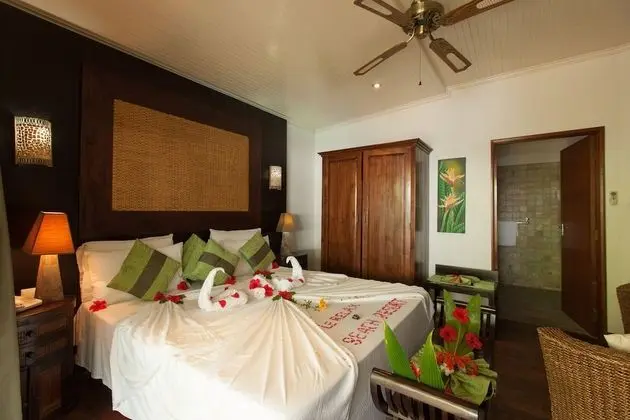 Super Deluxe Family Suite (2 Adults and 1 Children)