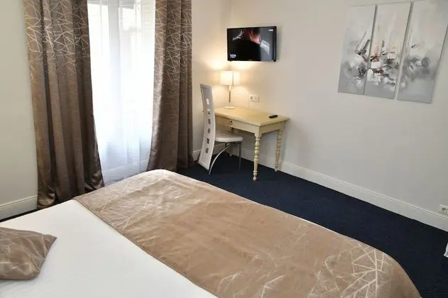 Comfort Tek Büyük Yataklı Oda