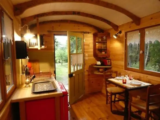 Karavan (La Roulotte des Baladins)