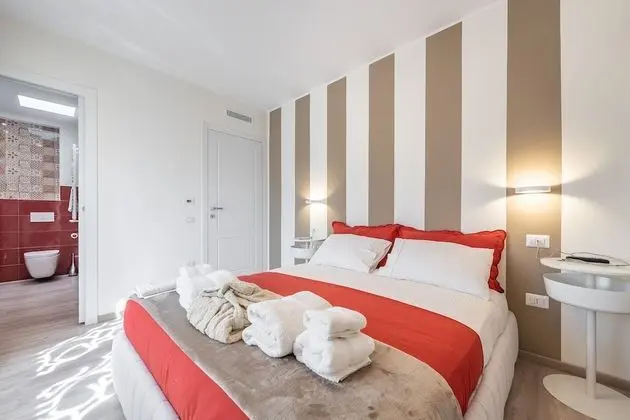 Deluxe Oda, 1 Büyük (Queen) Boy Yatak, Şehir Manzaralı