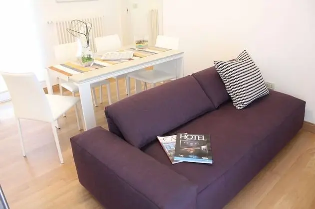 Stüdyo, Balkon (Chelsea)