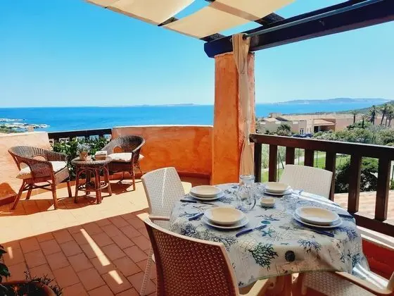 Superior Apart Daire, Teras, Deniz Manzaralı