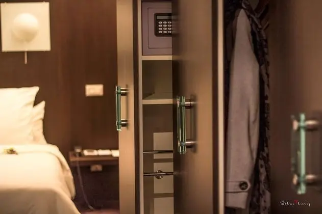 Executive Tek Büyük Yataklı Oda