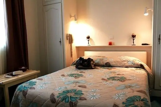 Tek Büyük Yataklı Oda, Bahçe Manzaralı