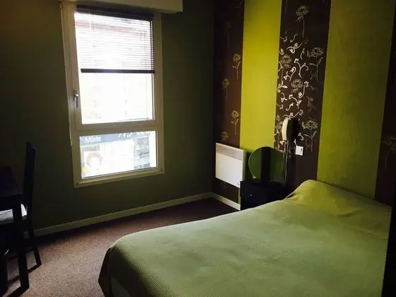 Tek Büyük Yataklı Oda (Shower)