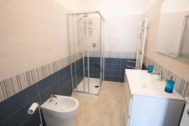 Deluxe Tek Büyük veya İki Ayrı Yataklı Oda, Avlu Manzaralı