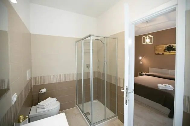 Design Tek Büyük veya İki Ayrı Yataklı Oda, Avlu Manzaralı