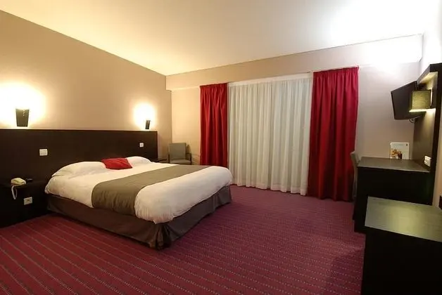 Comfort Tek Büyük Yataklı Oda