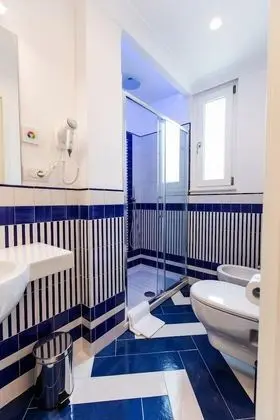 Standard Tek Büyük veya İki Ayrı Yataklı Oda, Bahçe Manzaralı