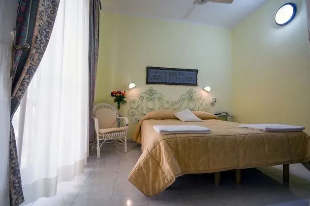 Standard Tek Büyük veya İki Ayrı Yataklı Oda, 1 Büyük (Queen) Boy Yatak, Bahçe Manzaralı